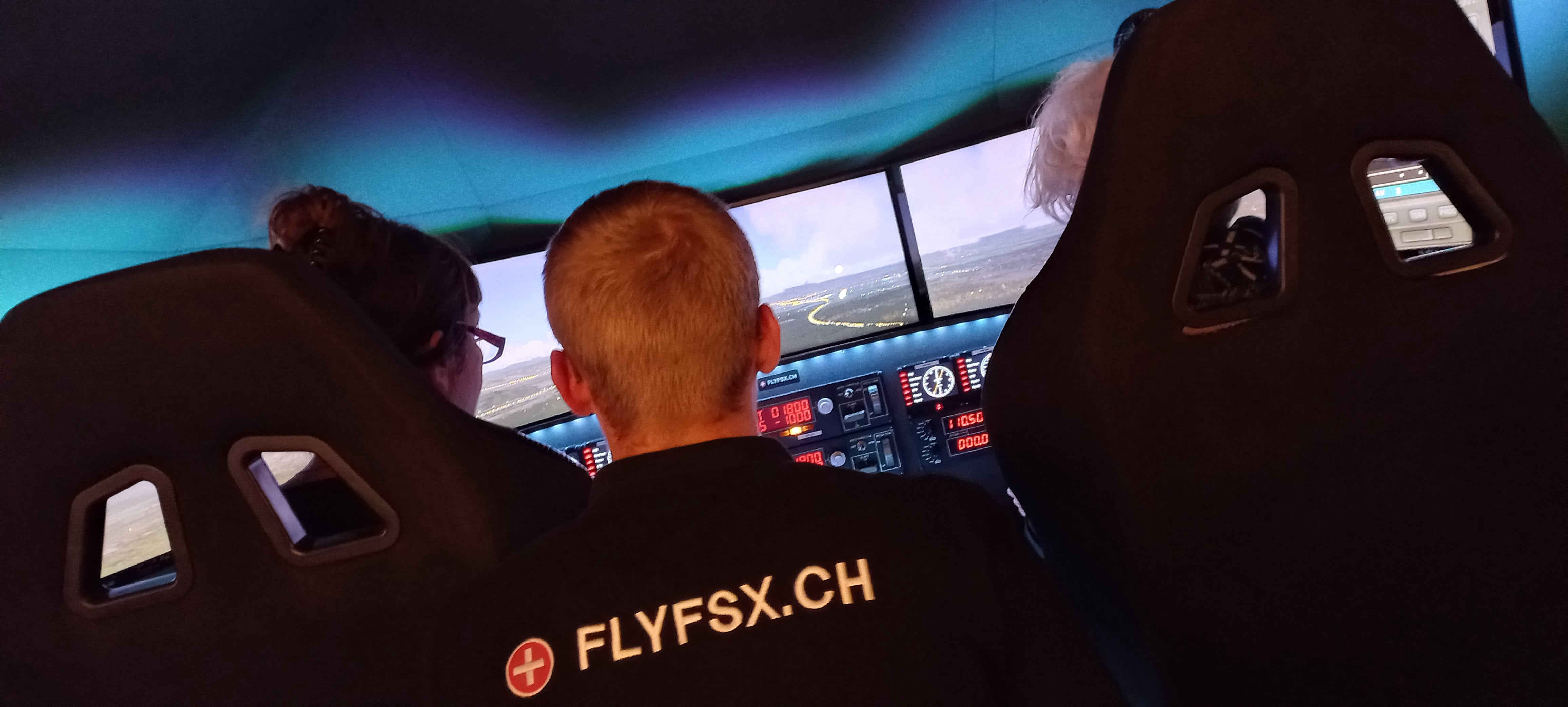 FLYFSX - Flugsimulator - Flight Simulator -  Rüchligweg 55 - 4125 Riehen - Basel - Baden - Aarau - Zürich - Schweiz - Lörrach - Freiburg - Deutschland. 